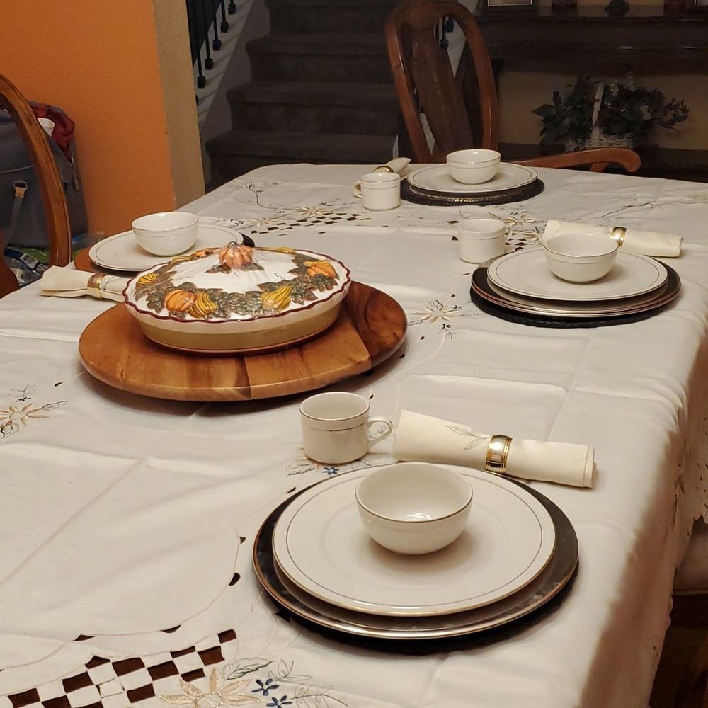 Home Dinner set - Picture 4 of 7